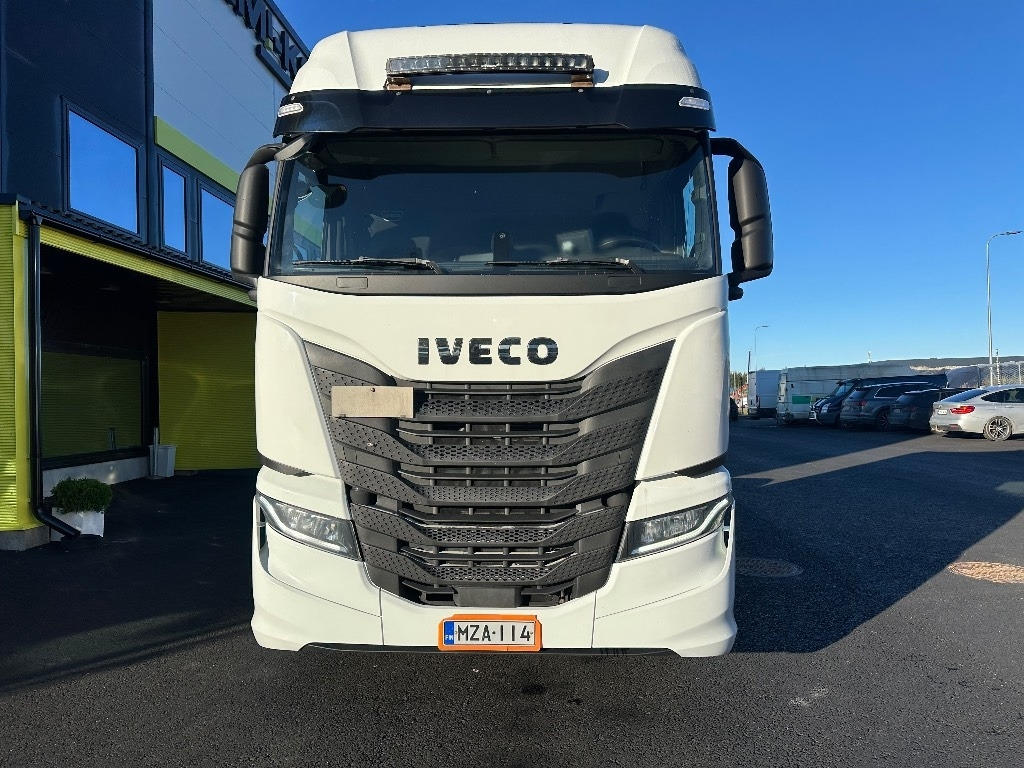 Iveco S-Way AS440X57 TZ/P 6x4 HCT - Влекач: снимка 2 Iveco S-Way AS440X57 TZ/P 6x4 HCT - Влекач: снимка 2