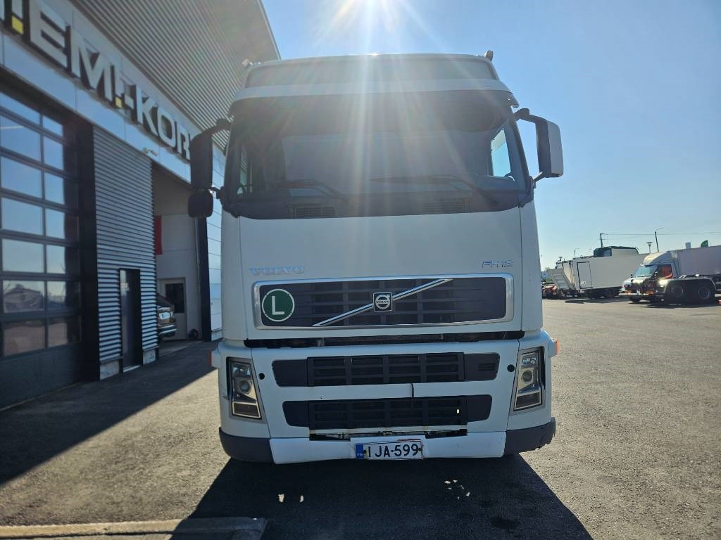 Volvo FH12 460 - Мултилифт с кука камион: снимка 2 Volvo FH12 460 - Мултилифт с кука камион: снимка 2