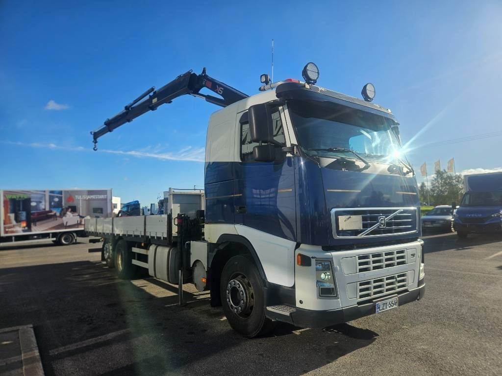 Volvo FH12 6x2 Hiab 166 kympitys 2029 asti - Камион с кран: снимка 2 Volvo FH12 6x2 Hiab 166 kympitys 2029 asti - Камион с кран: снимка 2