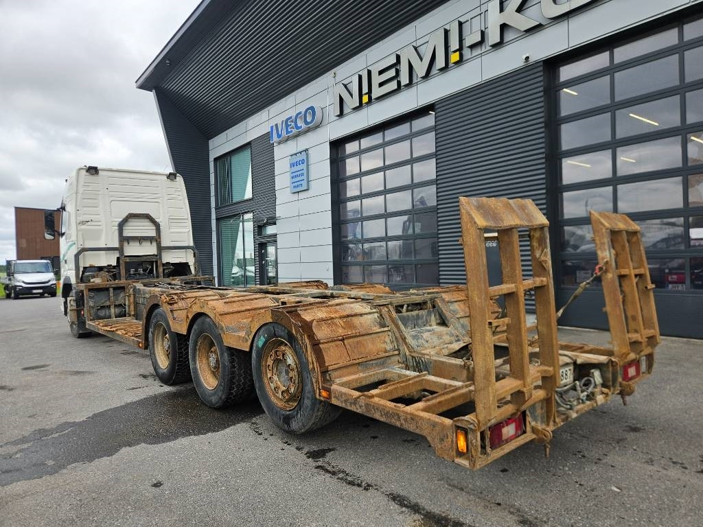 Volvo FH12 8x4 - Камион за дърва: снимка 4 Volvo FH12 8x4 - Камион за дърва: снимка 4