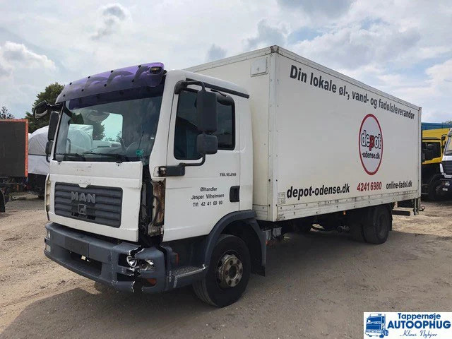 MAN TGL 12.210 - Камион фургон: снимка 1 MAN TGL 12.210 - Камион фургон: снимка 1