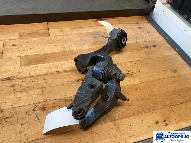 Scania Førerhus beslag LH Scania 2720975 - Кабина и интериор за Камион: снимка 1 Scania Førerhus beslag LH Scania 2720975 - Кабина и интериор за Камион: снимка 1