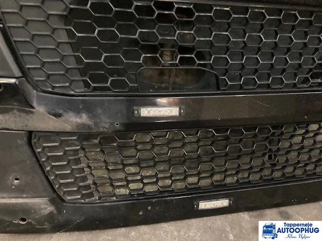 Scania R Front grille panel - Каросерия и екстериор за Камион: снимка 5 Scania R Front grille panel - Каросерия и екстериор за Камион: снимка 5