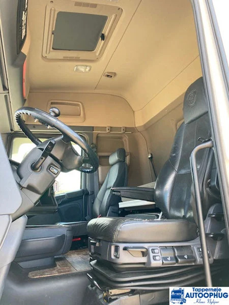 Scania R580 8X4 ONLY PARTS - Контейнеровоз/ Сменна каросерия камион: снимка 5 Scania R580 8X4 ONLY PARTS - Контейнеровоз/ Сменна каросерия камион: снимка 5