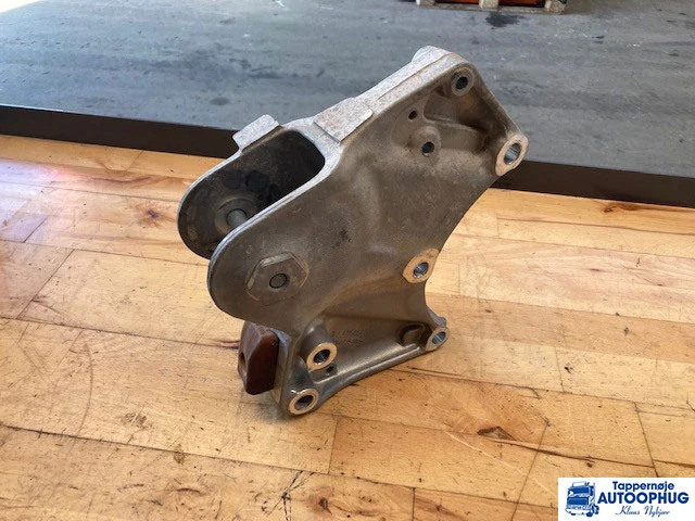 Scania førerhus alu beslag LH Scania 2326398 - Кабина и интериор за Камион: снимка 2 Scania førerhus alu beslag LH Scania 2326398 - Кабина и интериор за Камион: снимка 2