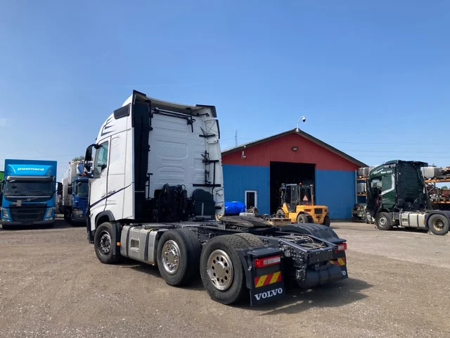 Volvo FH460 6X2 - Влекач: снимка 5 Volvo FH460 6X2 - Влекач: снимка 5
