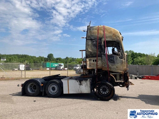 Volvo FH460 6X2 - Влекач: снимка 2 Volvo FH460 6X2 - Влекач: снимка 2