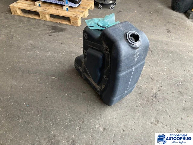 Volvo adblue tank – Volvo 23225656 - Резервоар за AdBlue за Камион: снимка 2 Volvo adblue tank – Volvo 23225656 - Резервоар за AdBlue за Камион: снимка 2