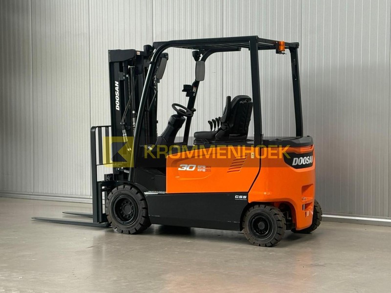 Doosan B 30 X-7 Plus Nieuwe Batterij 2025 ! - Електрокар: снимка 3 Doosan B 30 X-7 Plus Nieuwe Batterij 2025 ! - Електрокар: снимка 3