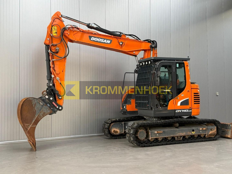 Doosan DX 140 LCR-5 Oilquick - Верижен багер: снимка 2 Doosan DX 140 LCR-5 Oilquick - Верижен багер: снимка 2