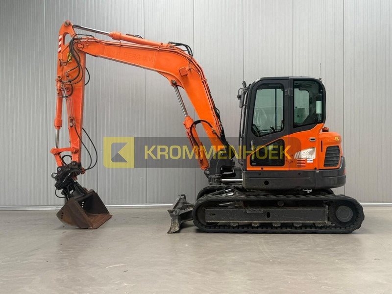 Doosan DX 85R-3 - Мини багер: снимка 1 Doosan DX 85R-3 - Мини багер: снимка 1