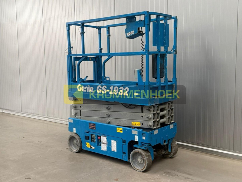 Ножична работна платформа Genie GS 1932: снимка 9 Ножична работна платформа Genie GS 1932: снимка 9
