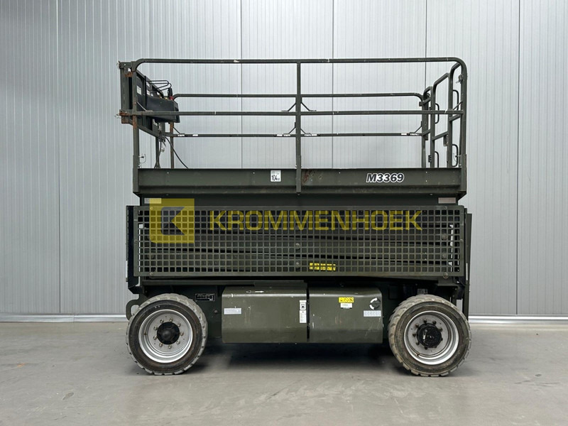 JLG M 3369 - Ножична работна платформа: снимка 1 JLG M 3369 - Ножична работна платформа: снимка 1