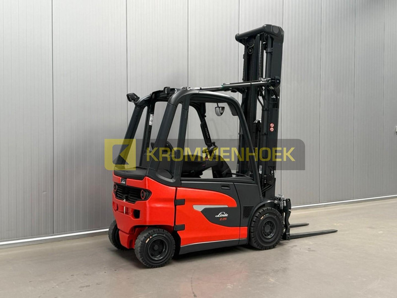 Linde E 25 Triplex 7410 mm - Електрокар: снимка 4 Linde E 25 Triplex 7410 mm - Електрокар: снимка 4