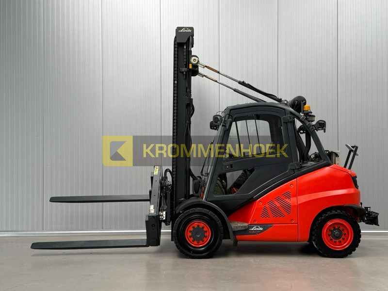 Linde H 50 D Luchtremmen + Aanhangerkoppeling - Дизелов мотокар: снимка 2 Linde H 50 D Luchtremmen + Aanhangerkoppeling - Дизелов мотокар: снимка 2