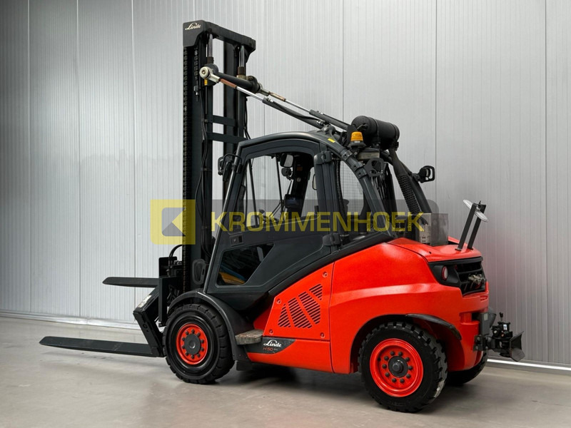 Linde H 50 D Luchtremmen + Aanhangerkoppeling - Дизелов мотокар: снимка 3 Linde H 50 D Luchtremmen + Aanhangerkoppeling - Дизелов мотокар: снимка 3