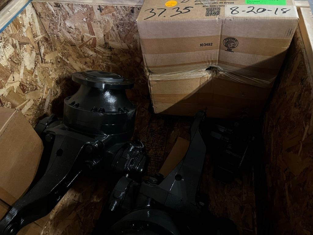 CNH Hydraulic drive - CNH - MG18 - Рама/ Шаси за Селскостопанска техника: снимка 4 CNH Hydraulic drive - CNH - MG18 - Рама/ Шаси за Селскостопанска техника: снимка 4