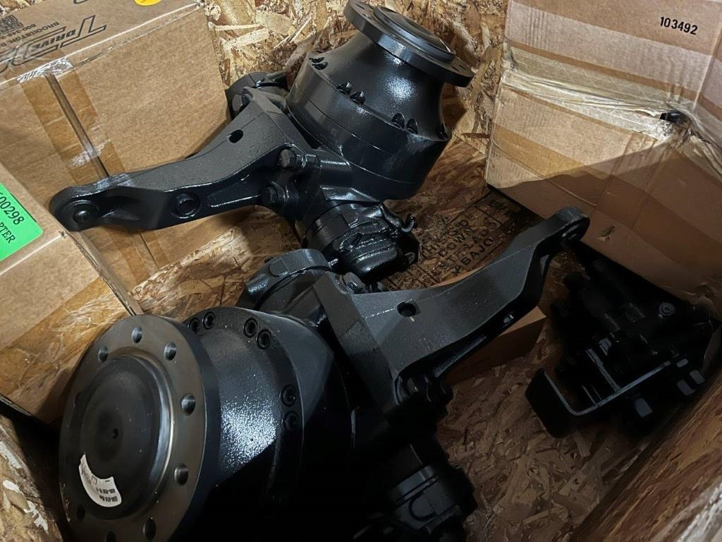 CNH Hydraulic drive - CNH - MG18 - Рама/ Шаси за Селскостопанска техника: снимка 3 CNH Hydraulic drive - CNH - MG18 - Рама/ Шаси за Селскостопанска техника: снимка 3