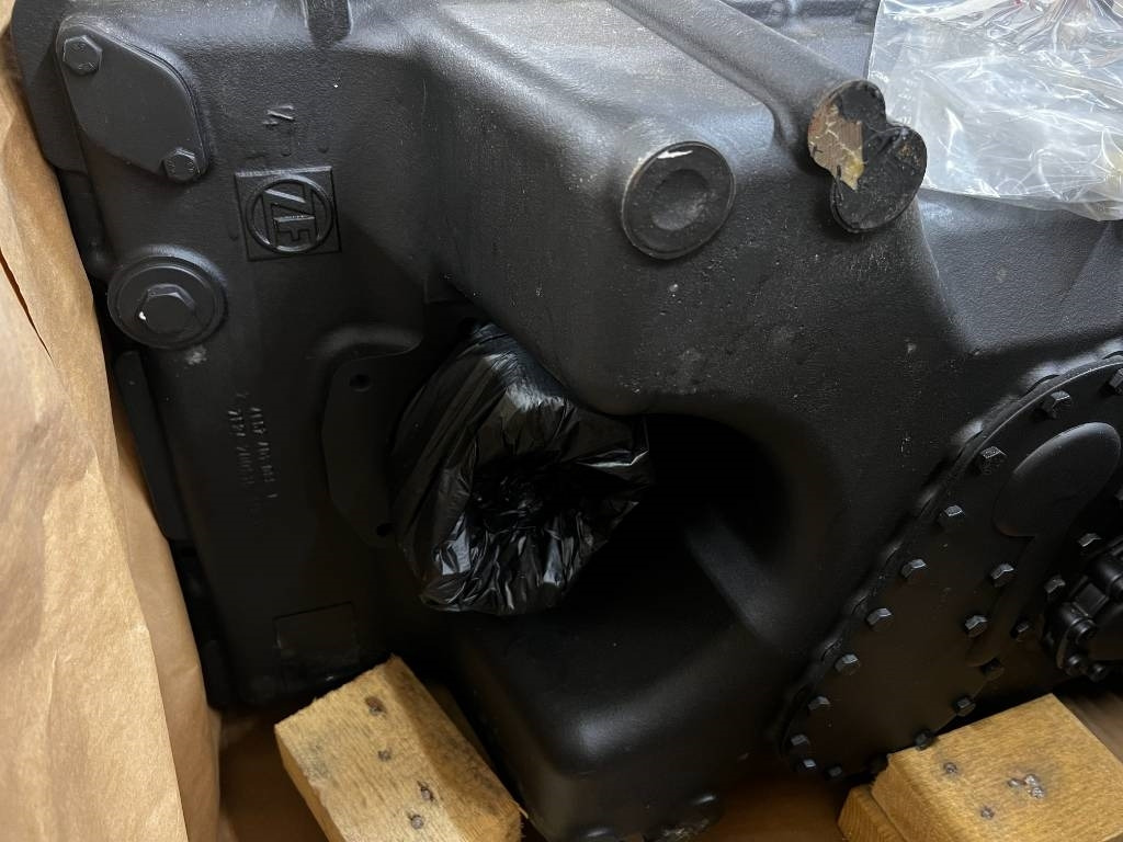 CNH Powershift - CNH / ZF - 4WG210 ZF - Скоростна кутия за Селскостопанска техника: снимка 4 CNH Powershift - CNH / ZF - 4WG210 ZF - Скоростна кутия за Селскостопанска техника: снимка 4