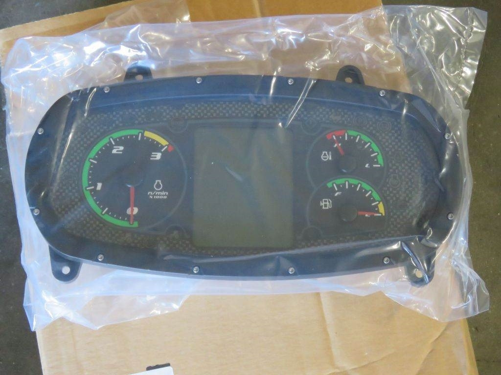 Case FARMALL 85C 95C 105C 115C - Табло за Селскостопанска техника: снимка 3 Case FARMALL 85C 95C 105C 115C - Табло за Селскостопанска техника: снимка 3