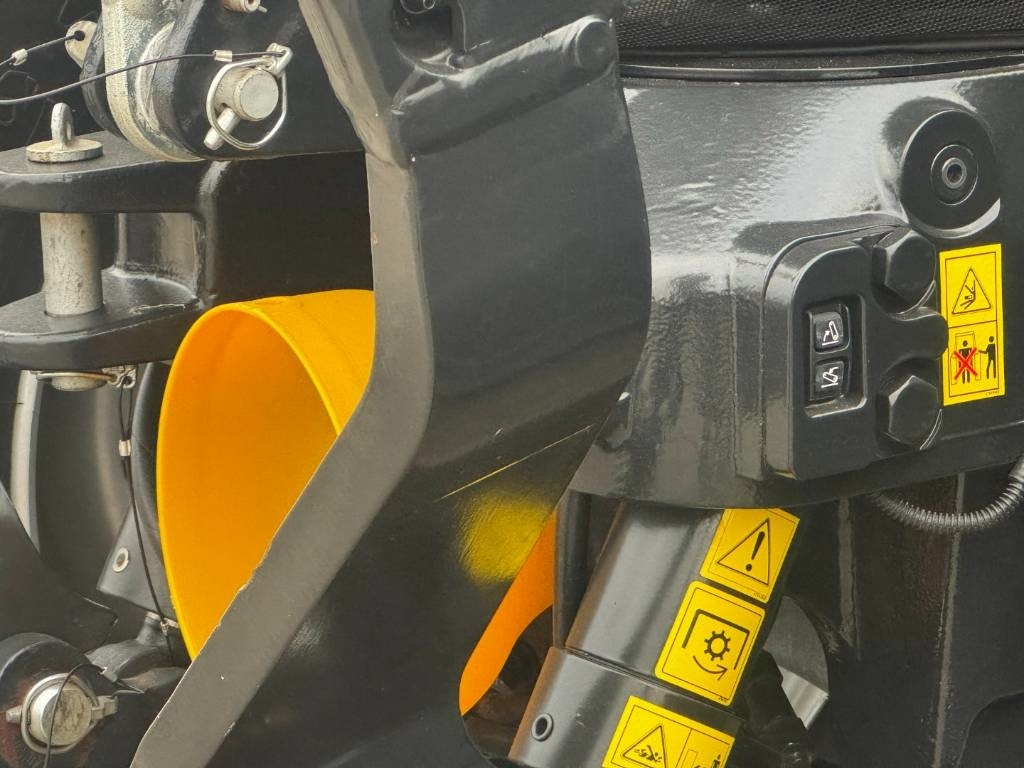 Case IH 150CVX, AFS, frontlinkage + PTO, GPS, 2023!! - Трактор: снимка 5 Case IH 150CVX, AFS, frontlinkage + PTO, GPS, 2023!! - Трактор: снимка 5