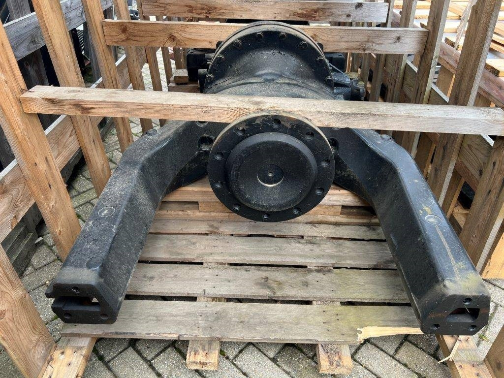 Case IH Case IH Front axle Steiger 470 Quadtrac, Steiger 5 - Предна ос за Трактор: снимка 2 Case IH Case IH Front axle Steiger 470 Quadtrac, Steiger 5 - Предна ос за Трактор: снимка 2