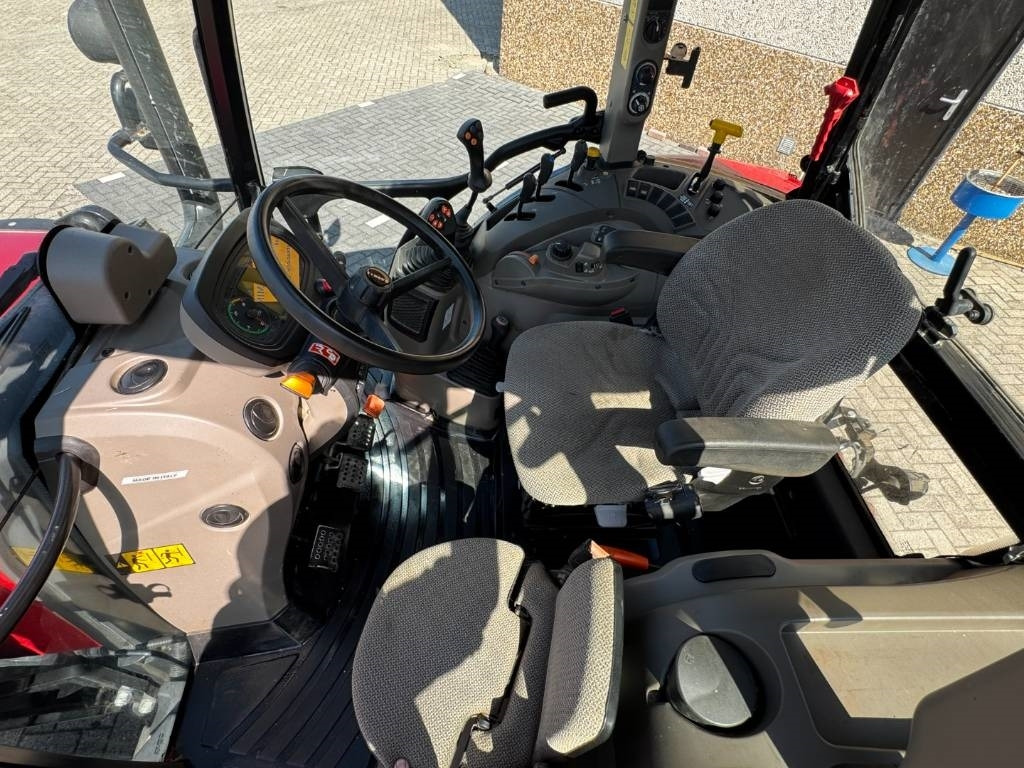 Трактор Case IH Farmall 100C, loader ready, EHR, 2023!!: снимка 24