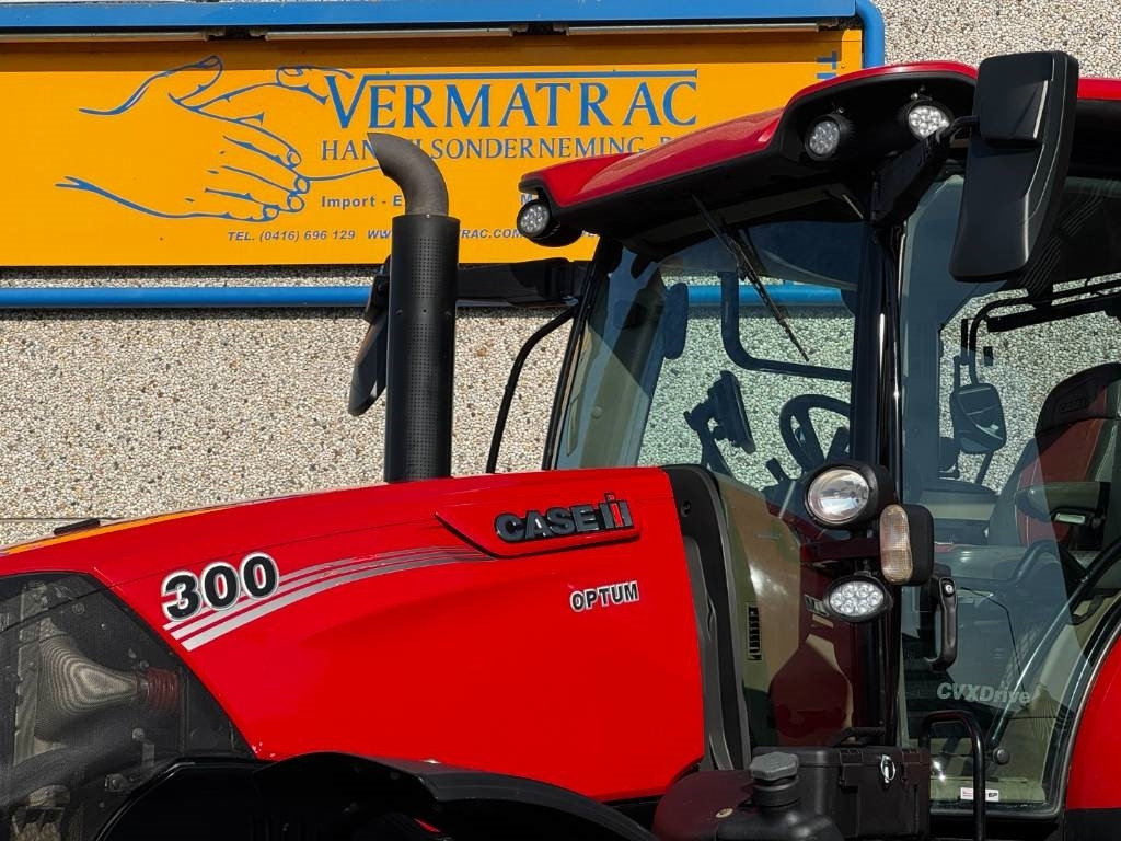 Case IH OPTUM 300 CVX, 2021, 3294 hours, frontlinkage + PT - Трактор: снимка 3 Case IH OPTUM 300 CVX, 2021, 3294 hours, frontlinkage + PT - Трактор: снимка 3