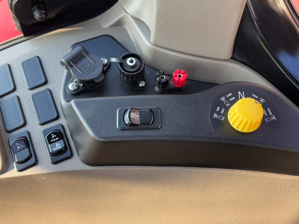 Трактор Case IH PUMA 200CVX, AFS, 2023, frontlinkage, GPS!: снимка 24