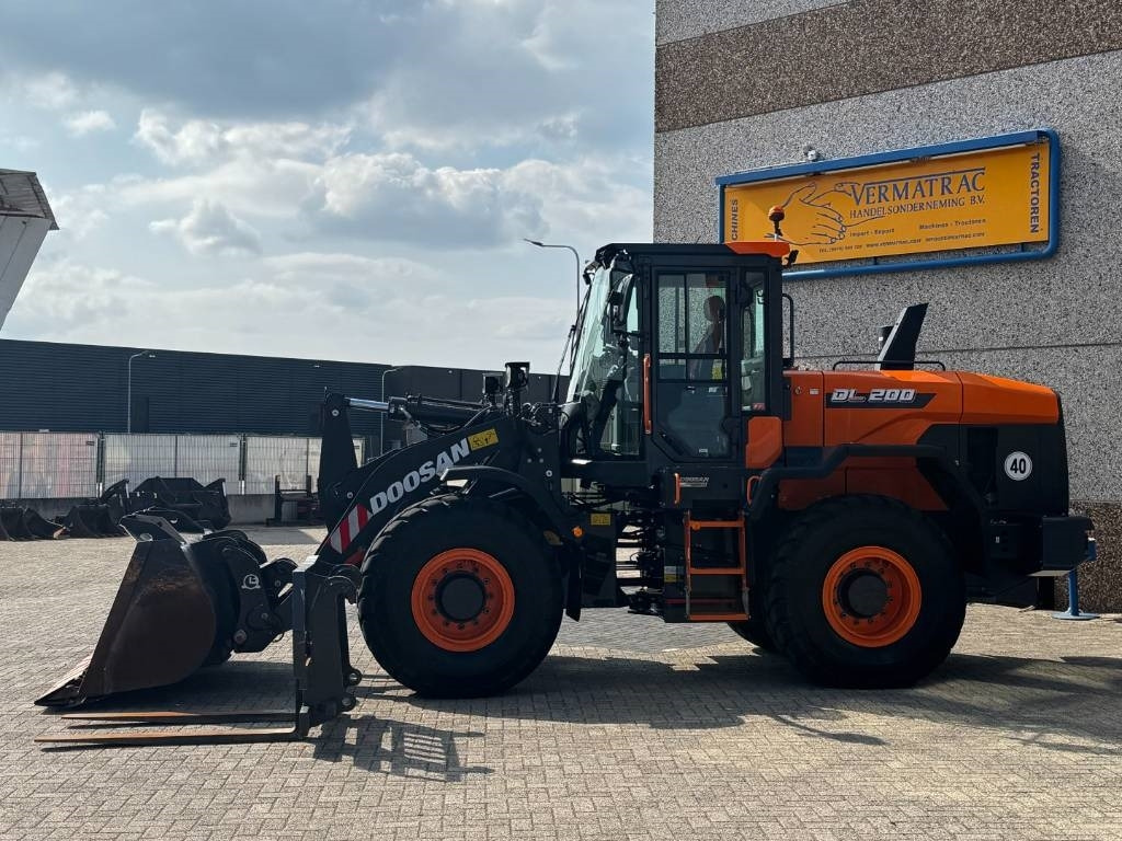 Doosan DEVELON /DL200-7, central lubrication, 2022 - Мини челен товарач: снимка 3 Doosan DEVELON /DL200-7, central lubrication, 2022 - Мини челен товарач: снимка 3