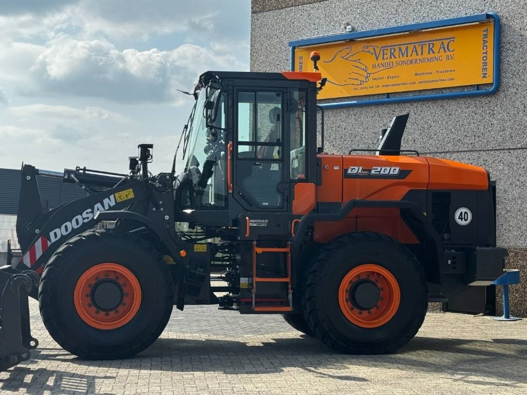 Doosan DEVELON /DL200-7, central lubrication, 2022 - Мини челен товарач: снимка 4 Doosan DEVELON /DL200-7, central lubrication, 2022 - Мини челен товарач: снимка 4