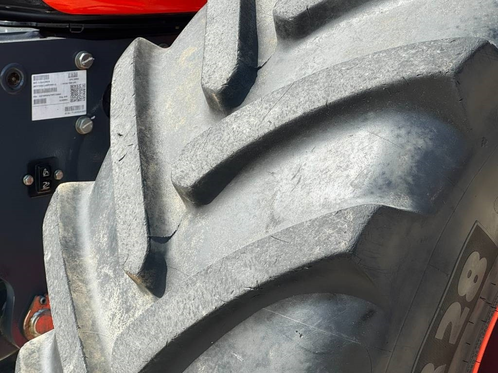 Kubota M7173 P-KVT, GPS RTK, frontlinkage + PTO, 2021!! - Трактор: снимка 4 Kubota M7173 P-KVT, GPS RTK, frontlinkage + PTO, 2021!! - Трактор: снимка 4