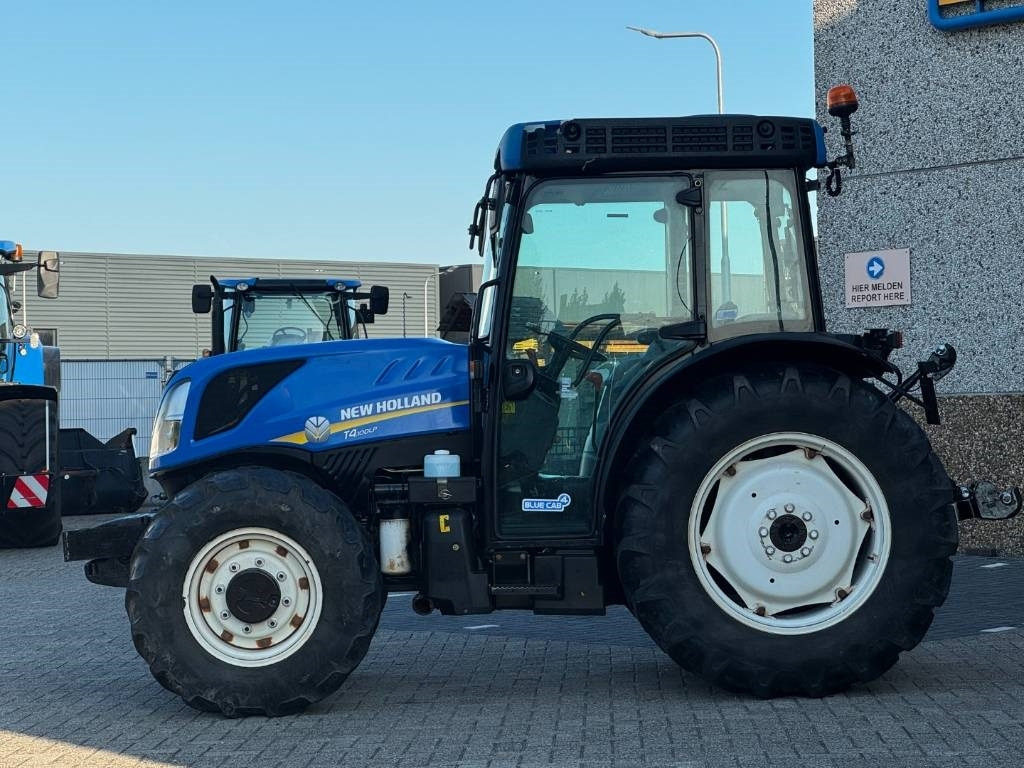 New Holland T4.100 DC, Low Profile, 2019, 3013 hours!!  - Трактор: снимка 2 New Holland T4.100 DC, Low Profile, 2019, 3013 hours!!  - Трактор: снимка 2