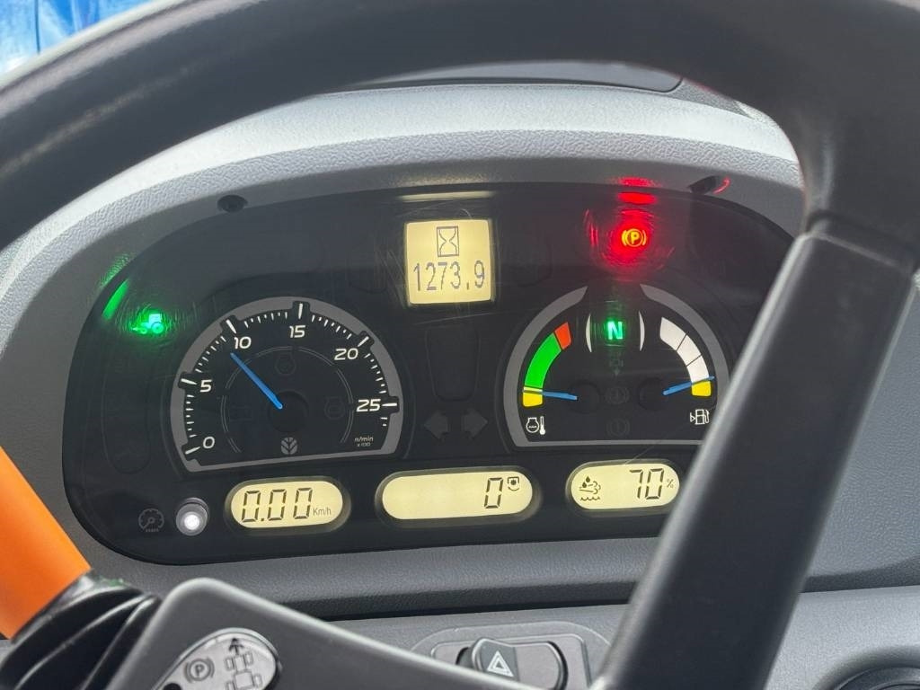 Лизинг на New Holland T7.225AC, frontlinkage, airbrakes, 50k, 2023!!  New Holland T7.225AC, frontlinkage, airbrakes, 50k, 2023!!: снимка 28