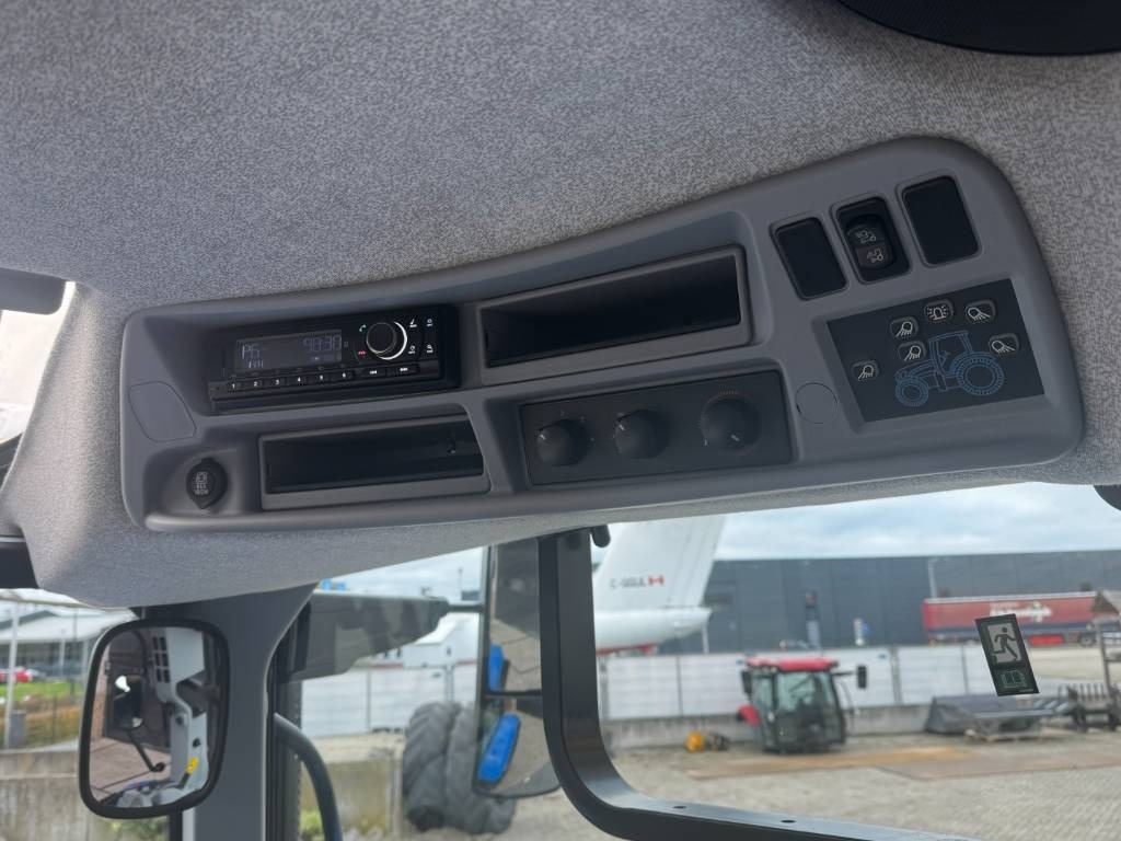 Лизинг на New Holland T7.225AC, frontlinkage, airbrakes, 50k, 2023!!  New Holland T7.225AC, frontlinkage, airbrakes, 50k, 2023!!: снимка 26