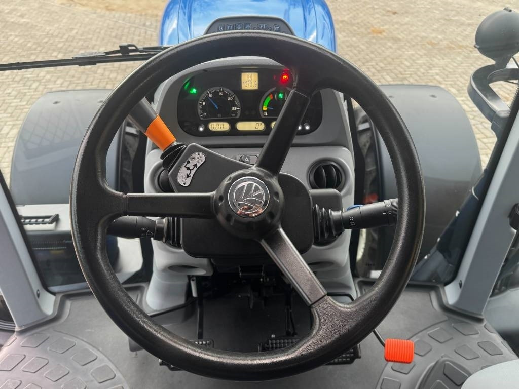 Лизинг на New Holland T7.225AC, frontlinkage, airbrakes, 50k, 2023!!  New Holland T7.225AC, frontlinkage, airbrakes, 50k, 2023!!: снимка 27