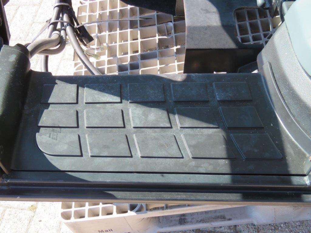 Нови Кабина за Строителна техника New Holland TK: снимка 11