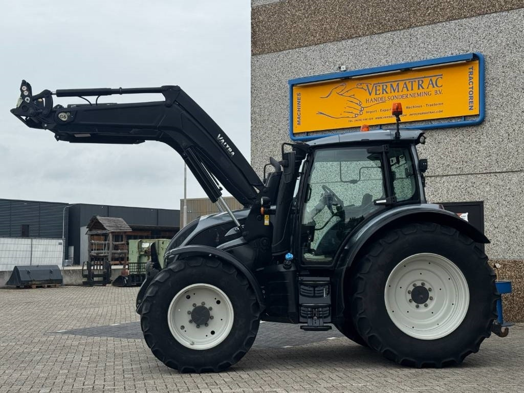 Valtra N174D, Frontlinkage + PTO, Frontloader, 3846 hours  - Трактор: снимка 2 Valtra N174D, Frontlinkage + PTO, Frontloader, 3846 hours  - Трактор: снимка 2