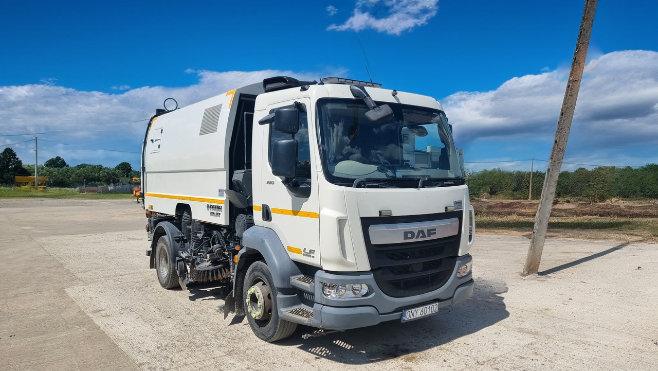 DAF LF220 - Мотометачна машина: снимка 1 DAF LF220 - Мотометачна машина: снимка 1
