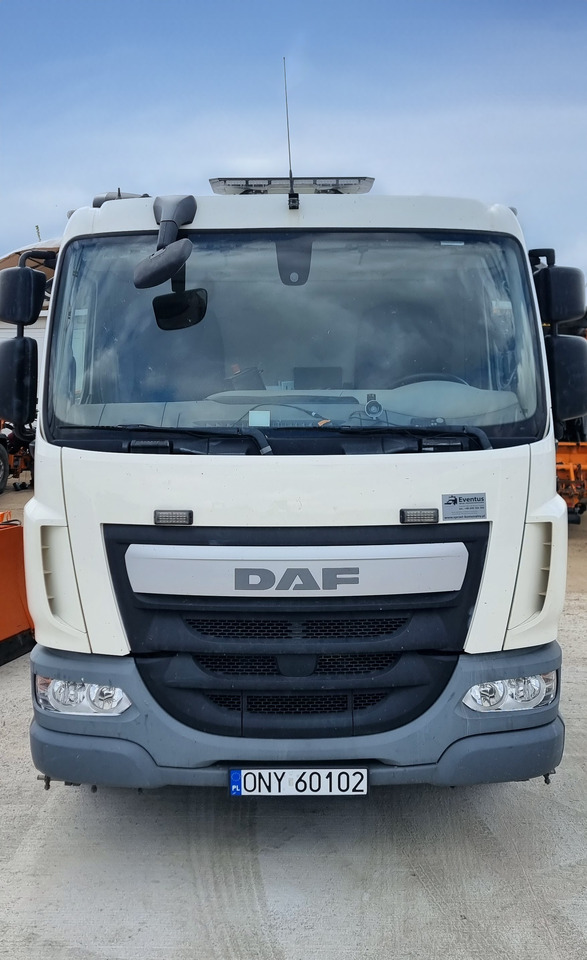 Мотометачна машина DAF LF220: снимка 7