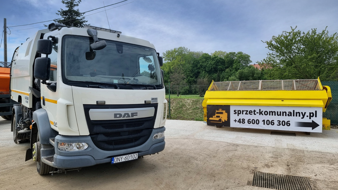 Мотометачна машина DAF LF220: снимка 6
