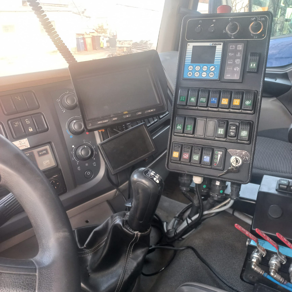 Мотометачна машина DAF LF220: снимка 12