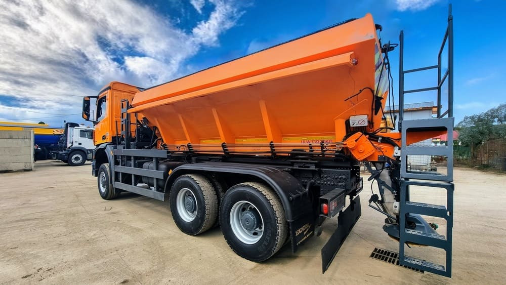 Mercedes-Benz AROCS 3333 6x6 - Камион: снимка 4 Mercedes-Benz AROCS 3333 6x6 - Камион: снимка 4