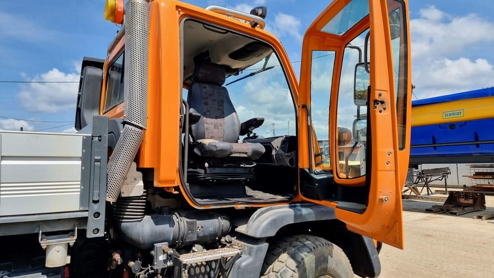 Mercedes-Benz Unimog U527 - Комунална/ Специална техника: снимка 3 Mercedes-Benz Unimog U527 - Комунална/ Специална техника: снимка 3