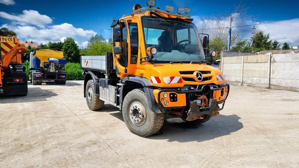 Mercedes-Benz Unimog U527 - Комунална/ Специална техника: снимка 1 Mercedes-Benz Unimog U527 - Комунална/ Специална техника: снимка 1
