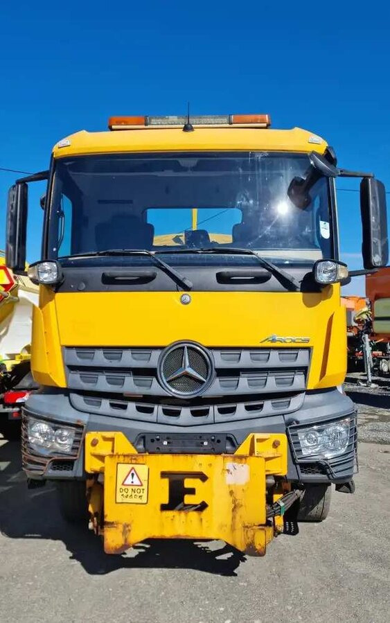MERCEDES-BENZ Arocs 1824 / Cuthbertson MPB-18 - Самосвал камион: снимка 3 MERCEDES-BENZ Arocs 1824 / Cuthbertson MPB-18 - Самосвал камион: снимка 3
