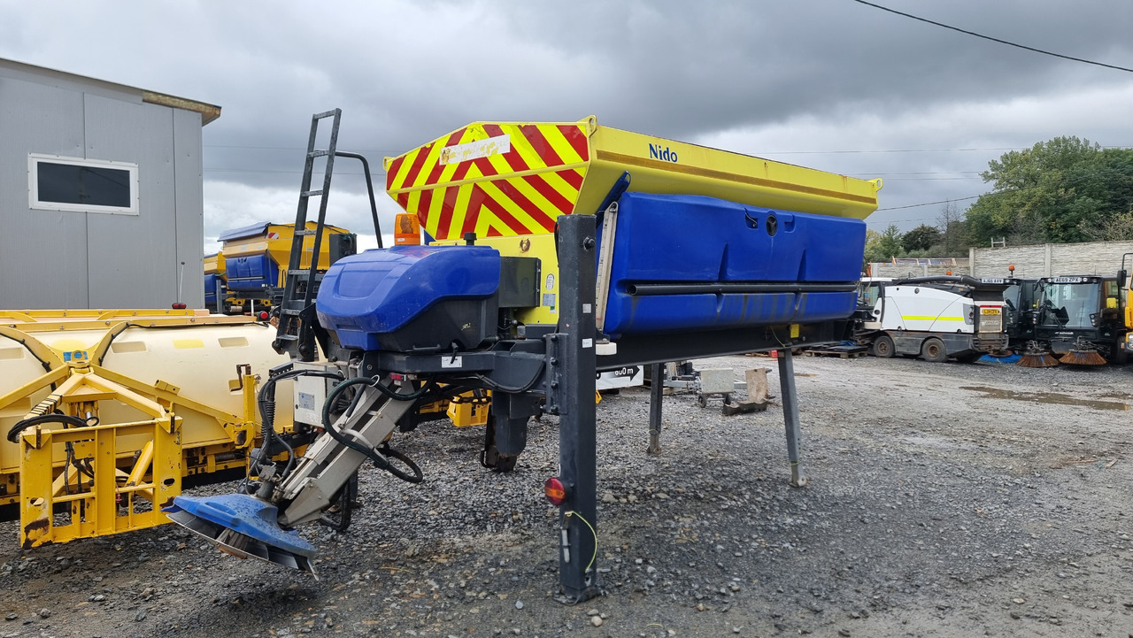 SCHMIDT Stratos Nido B50-36 - Машина за разпръскване на сол/ Пясък за Машина за разпръскване на сол/ Пясък: снимка 4 SCHMIDT Stratos Nido B50-36 - Машина за разпръскване на сол/ Пясък за Машина за разпръскване на сол/ Пясък: снимка 4