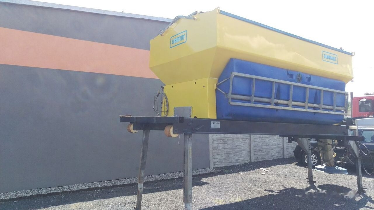 Schmidt STRATOS - Машина за разпръскване на сол/ Пясък за Комунална/ Специална техника: снимка 4 Schmidt STRATOS - Машина за разпръскване на сол/ Пясък за Комунална/ Специална техника: снимка 4