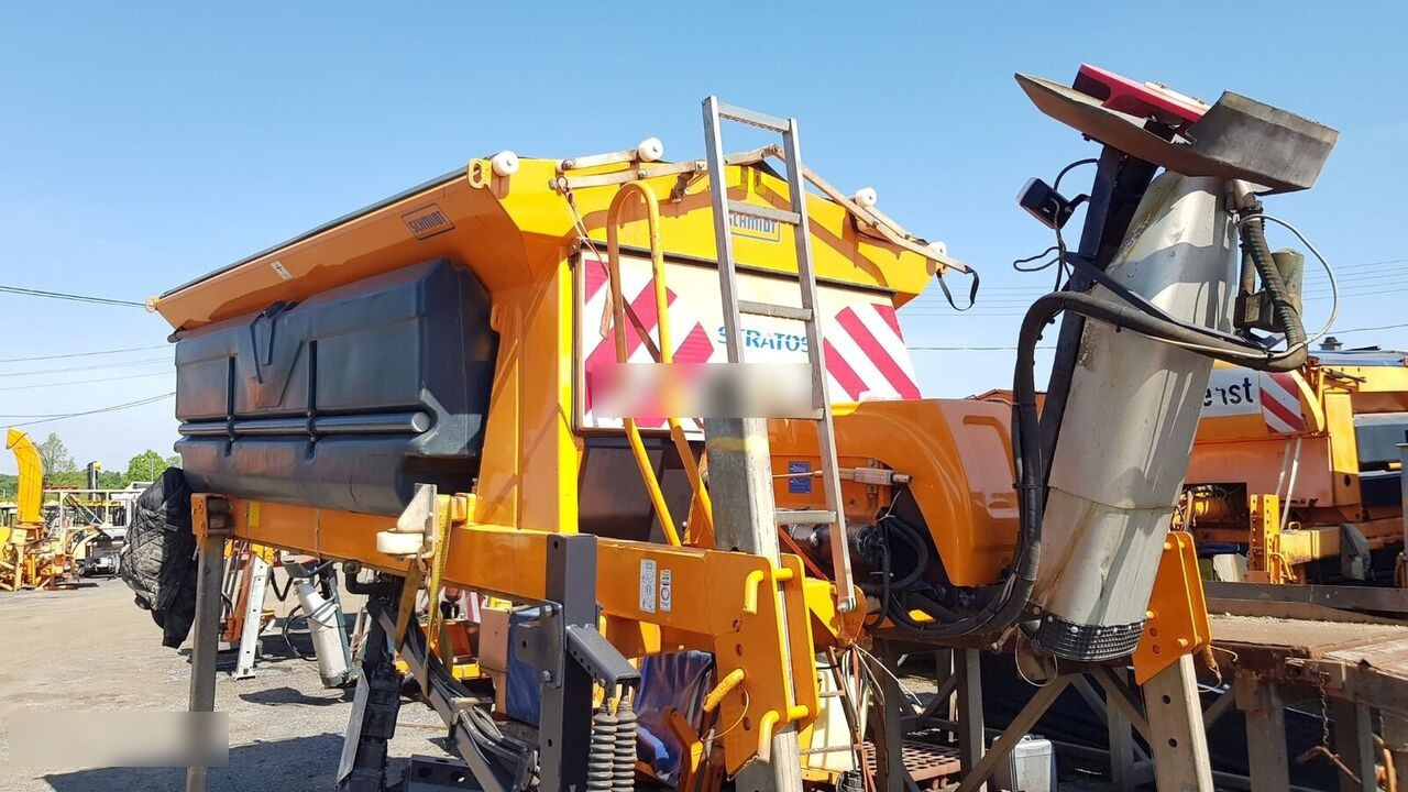 Машина за разпръскване на сол/ Пясък за Комунална/ Специална техника Schmidt Solarko piaskarka SCHMIDT STRATOS 5m3 20: снимка 11