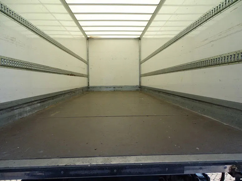 DAF LF 260 16 TON SLEEPER BOX 720X250X244 LBW 1.5 T - Камион фургон: снимка 3 DAF LF 260 16 TON SLEEPER BOX 720X250X244 LBW 1.5 T - Камион фургон: снимка 3